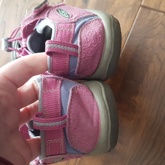 Keen Newport H2 Waterproof Hiking Outdoor Pink Purple Kids Sandals Size 4 - Picture 6 of 16